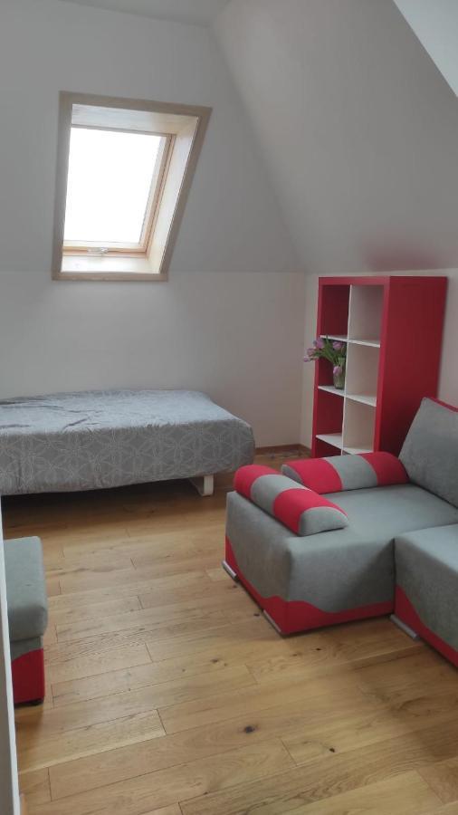 Helena Apartment Liszki ภายนอก รูปภาพ